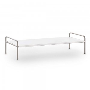 Mesa baja Onsen de Gandia Blasco. Mesa auxiliares para jardín o terraza.