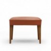 Reposapiés FH420 Heritage cómodo y elegante diseñado por Carl Hansen and Son.