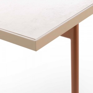 Mesa alta Onde de Gandia Blasco. Mesas de diseño para terraza, jardin y patio.