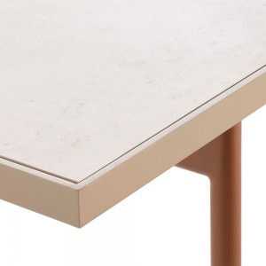 Mesa alta Onde de Gandia Blasco. Mesas de diseño para terraza, jardin y patio.