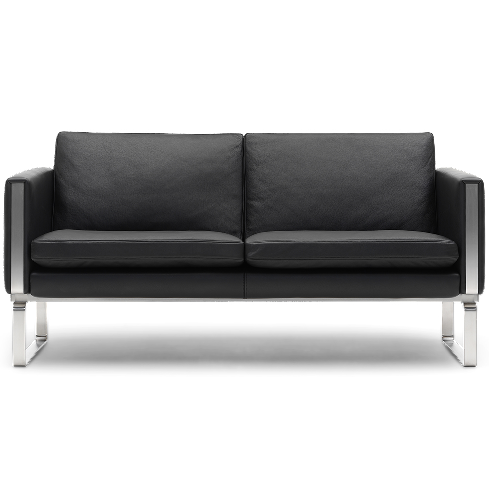Sofá serie CH100 de Carl Hansen and Son con un diseño moderno y elegante ideal para hogares modernos.