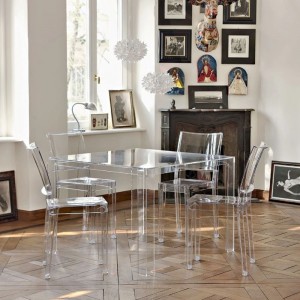 Silla transparente La Marie Kartell. Ideal para interior o exterior.