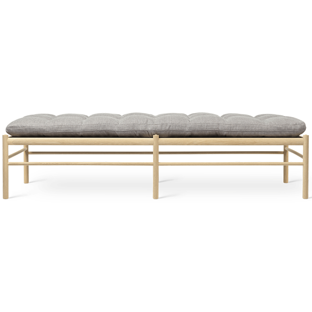 Diván OW150 tela de Carl Hansen and Son con acabados de lujos lleno de modernidad.