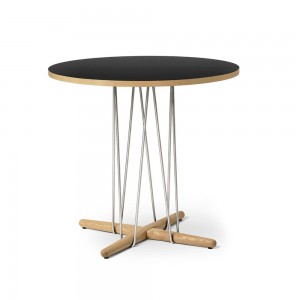 Mesa Embrace E020 de Carl Hansen and Son. Mesas de diseño moderno y elegante.