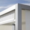 Sofá cubierto de diseño Tres Al Fresco para exterior de Gandia Blasco.