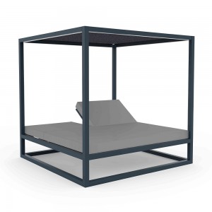 Cama Daybed Elevada Techo Lona Fija de Gandía Blasco para exteriores.