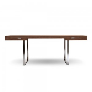 Escritorio CH110 de Carl Hansen and Son con un diseño moderno y elegante.