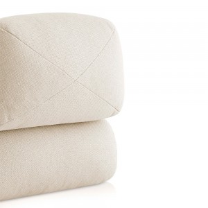 Sillón Grapy de Gandia Blasco. Sillón relleno de poliestireno para exterior.
