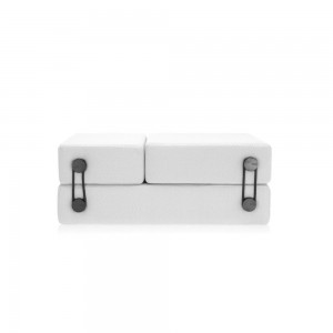Puf tapizado Trix de Kartell. Mueble de diseño original para salón.
