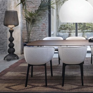 Mesa Viscount of Wood rectangular Kartell. Elegante mesa de madera para interior.