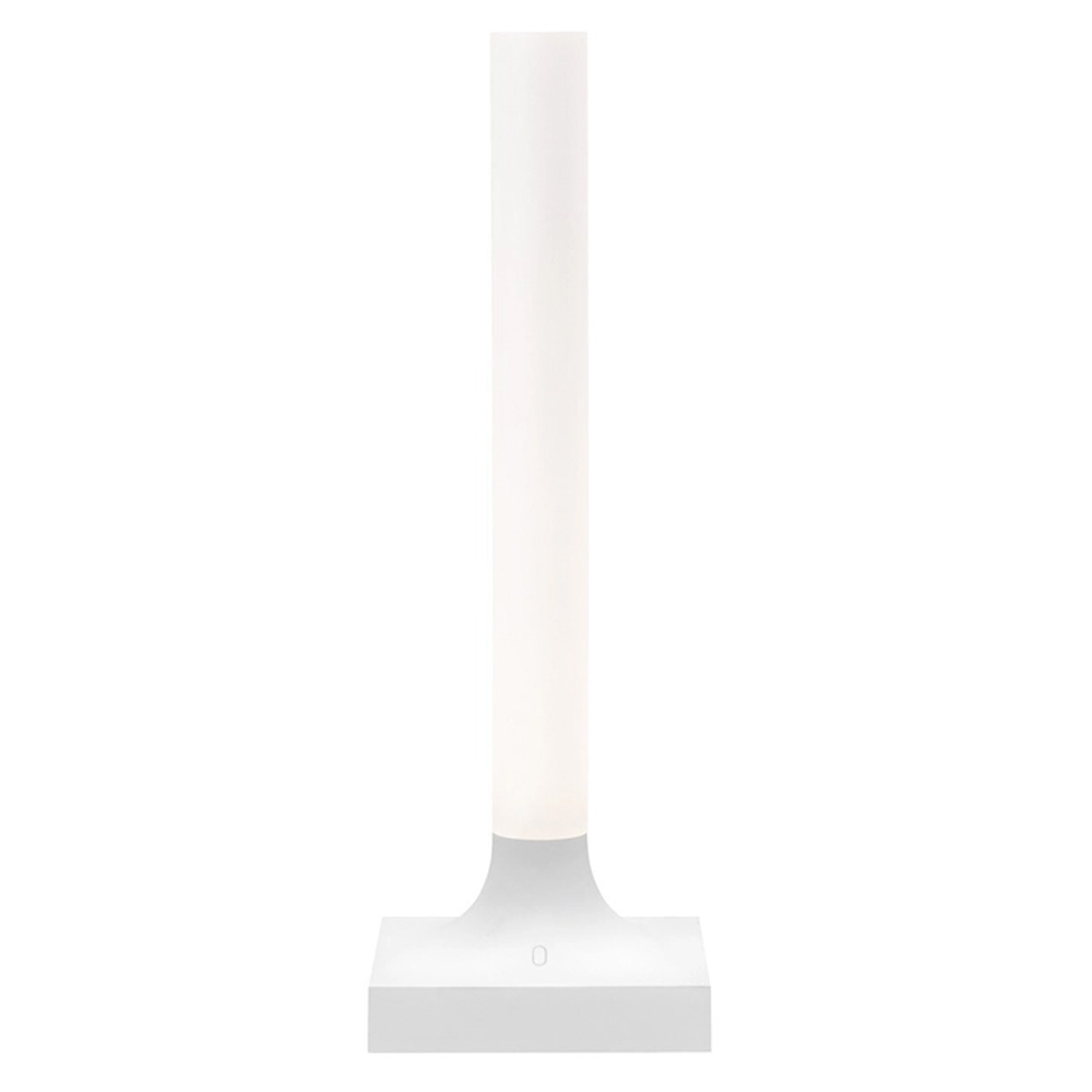 Lámpara sobremesa Goodnight Kartell. Ideal para salón o restaurantes.