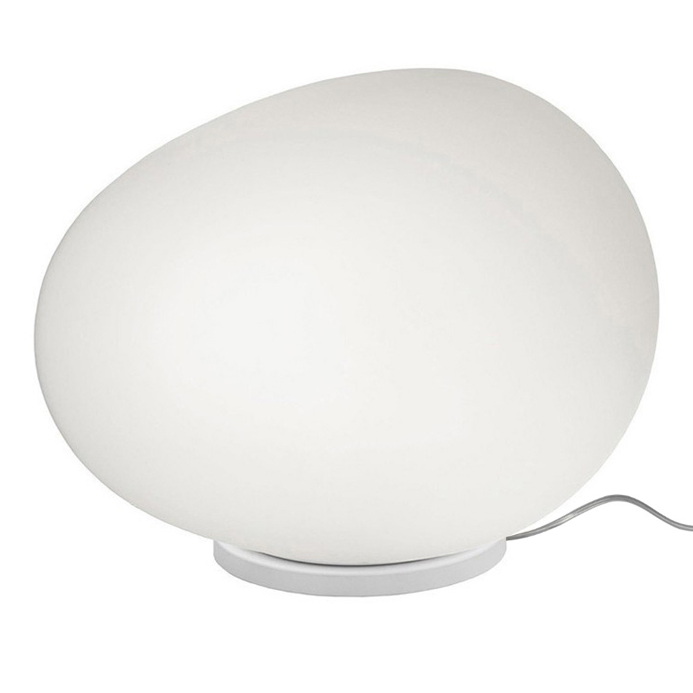 Lámpara de sobremesa Gregg de Foscarini. Lámpara de cristal de diseño.