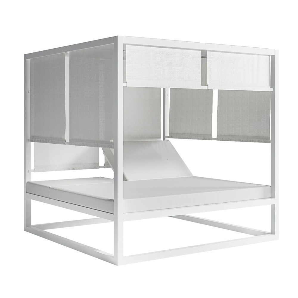 Cama Daybed Elevada para exterior de Gandía Blasco. Camas de diseño con parasol.