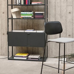 Taburete Soft Edge 90 tapizado para espacios interiores. Diseño de Hay.