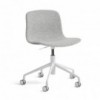Silla AAC 51 de aluminio y polipropileno tapizada de Hay ideal para las oficinas