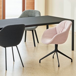 Silla AAC 121 tapizado Soft de Hay. Silla giratoria tapizada.
