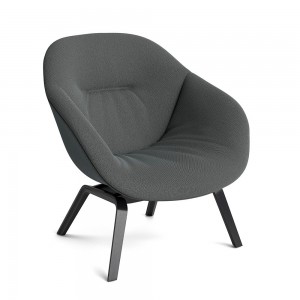 Butaca AAL 83 tapizado Soft de Hay para interiores, estilo nórdico y asiento tapizado.