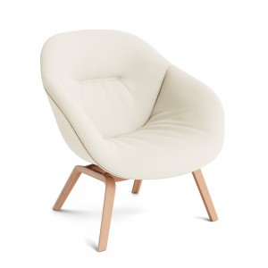 Butaca AAL 83 tapizado Soft de Hay para interiores, estilo nórdico y asiento tapizado.