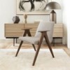 Butaca Libera de Stua. Butaca moderna de madera para salón o dormitorio.