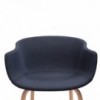 Silla Bai madera tapizada de Ondarreta. Sillas de diseño. Silla de líneas envolventes.