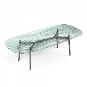 Mesa con cantos redondeados Coral Beach de Fiam. Mesas de vidrio para comedor y salón.