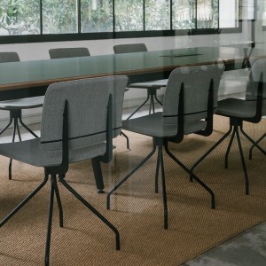 Silla elegante Don de Ondarreta. Sillas de diseño. Sillas de comedor.