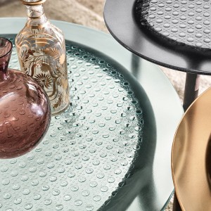 Mesa centro Cannage de Fiam con tapa de cristal. Mesas auxiliares modernas.