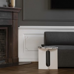 Mesa auxiliar Androgyne Acero de de Audo Copenhagen. Mesas modernas.
