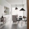 Lámpara Keglen Suspendida de Louis Poulsen con diseño moderno y elegante.
