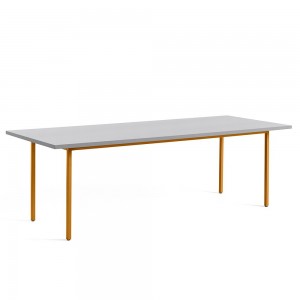 Mesa Two-colour de diseño moderna y elegante de Hay para instalaciones.