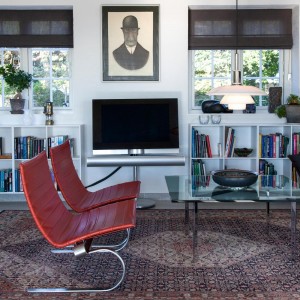 Lámpara PH 4½-4 Glass Suspendida de Louis Poulsen con diseño moderno y elegante.