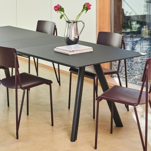 Mesa Copenhague CPH30 extensible Hay. Mesa de diseño moderno interior.