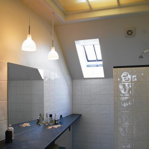 Lámpara Toldbod Glass Suspendida de Louis Poulsen.