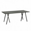 Mesa rectangular Loop Stand de comedor de Hay. Mesa moderna muy elegante.