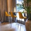 Taburete bar de diseño Aleta para espacios públicos de diseño Viccarbe.