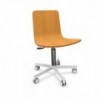 Silla Klip de Viccarbe. Mobilario de diseño moderno para contract. Con ruedas