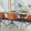 Mesa rectangular AAT 10 de madera y aluminio de Hay. Muebles de diseño.