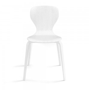 Silla compacta de diseño. Moderna Silla Ears en madera para interiores.