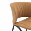 Silla Funda con base metálica de Viccarbe. Diseño ideal para espacios interiores. 