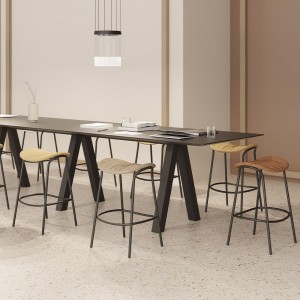 Taburete Funda fijo tapizado con base de acero. Ideal para interiores.