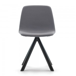 Silla Maarten tapizada de Viccarbe. Mobilario de diseño para contract.
