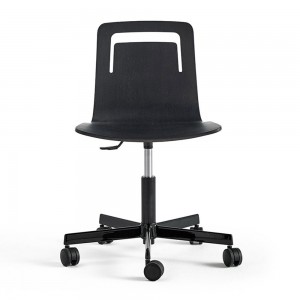 Silla Klip de Viccarbe. Mobilario de diseño moderno para contract. Con ruedas