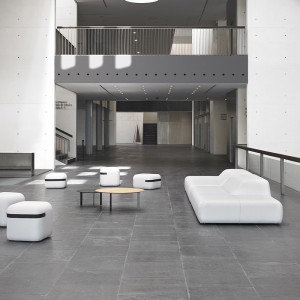 Pouf Season de Viccarbe. Diseño cuadrado moderno ideal para contract. 