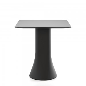 Mesa Cambio cuadrada Viccarbe. Mobilario de diseño moderno para interiores.