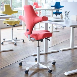 Silla Capisco 8106 de Hag. Sillas de oficina. Sillas de trabajo modernas.
