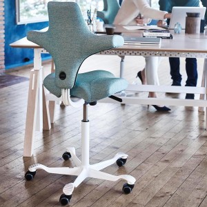 Silla Capisco 8106 de Hag. Sillas de oficina. Sillas de trabajo modernas.