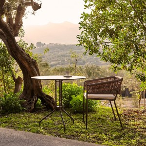 Sillón comedor Weave de Point. Muebles de exterior jardín terraza.