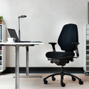 Silla Logic 300 Comfort de RH Sillas. Sillas oficina. Sillas con respaldo ergonómico.