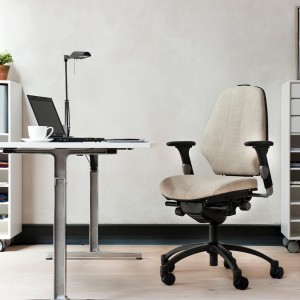 Silla Logic 300 Comfort de RH Sillas. Sillas oficina. Sillas con respaldo ergonómico.