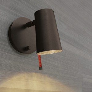 Aplique Up Contardi  con diseño moderno, elegante y llleno de lujo.